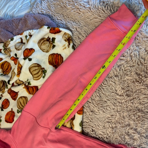 Aritzia hoodie - Picture 6 of 6